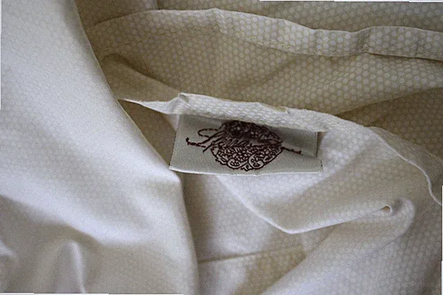 SFERRA 100% Cotton Queen Flat Sheet in micro Honeycomb pattern - percale